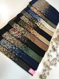 روسری کریشه درختی طرح گل ریز طیفی سایز ۱۲۰