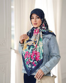 روسری ساتن ابریشم توییل طرح گل زمینه گوچی سایز ۱۴۰