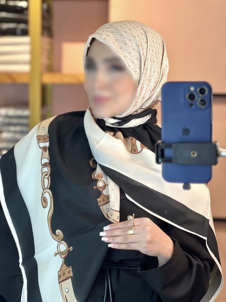 روسری حریر دست دوز طرح کمربند سایز ۱۴۰