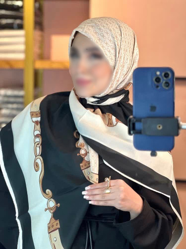 روسری حریر دست دوز طرح کمربند سایز ۱۴۰