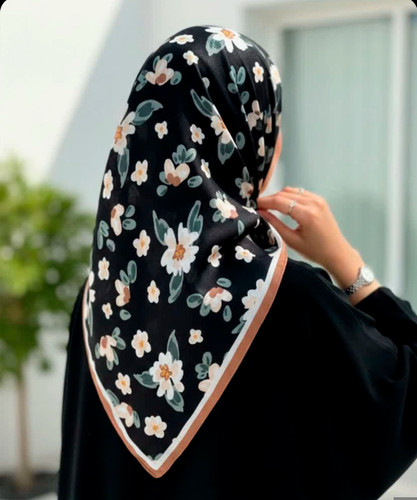 روسری سوپر نخ گل بهاری سایز ۱۰۰