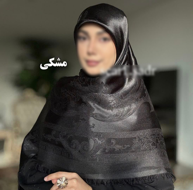 روسری ابریشم ژاکارد لمه دار دو فاز طرح لاکتوس ریشه پرزی سایز ۱۱۰